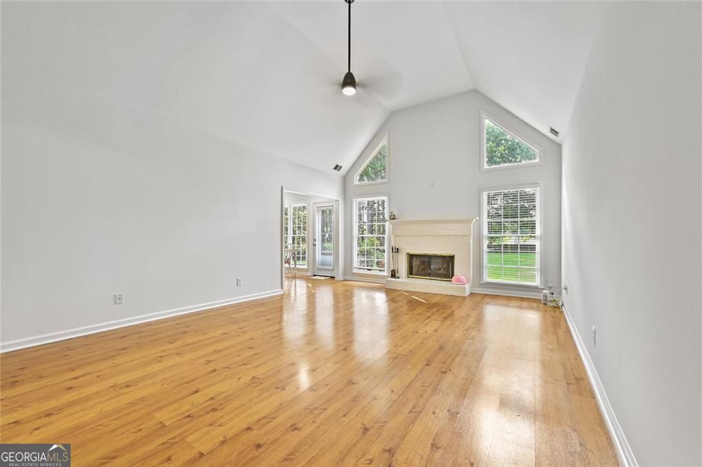 245 Walford Court Property Photo 18