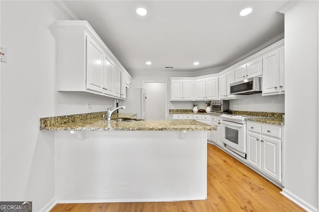 245 Walford Court Property Photo 20