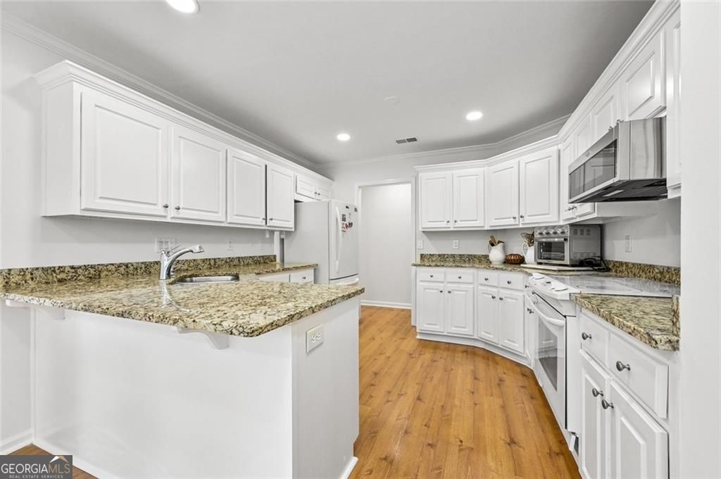 245 Walford Court Property Photo 22