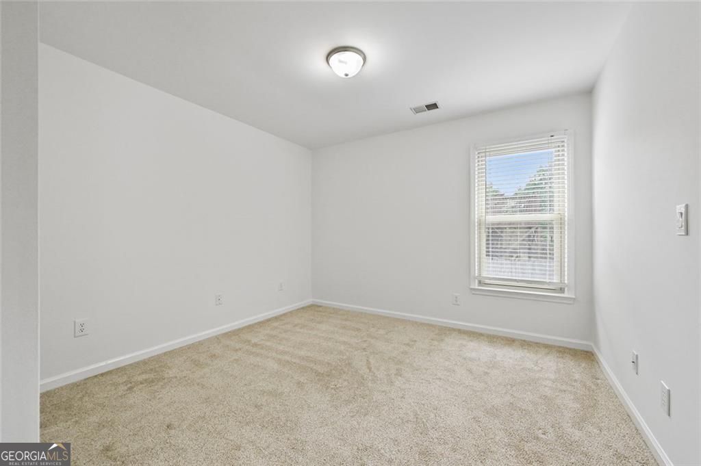 245 Walford Court Property Photo 28
