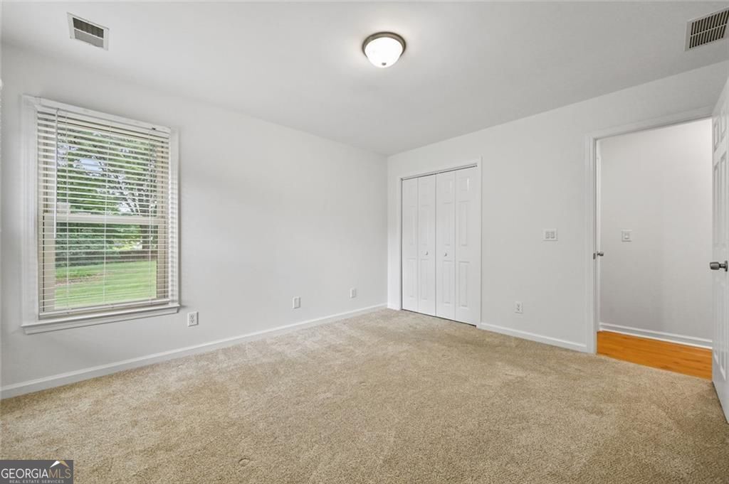 245 Walford Court Property Photo 33