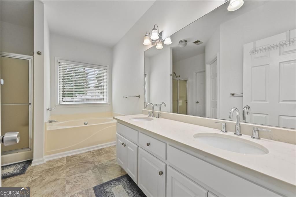 245 Walford Court Property Photo 39
