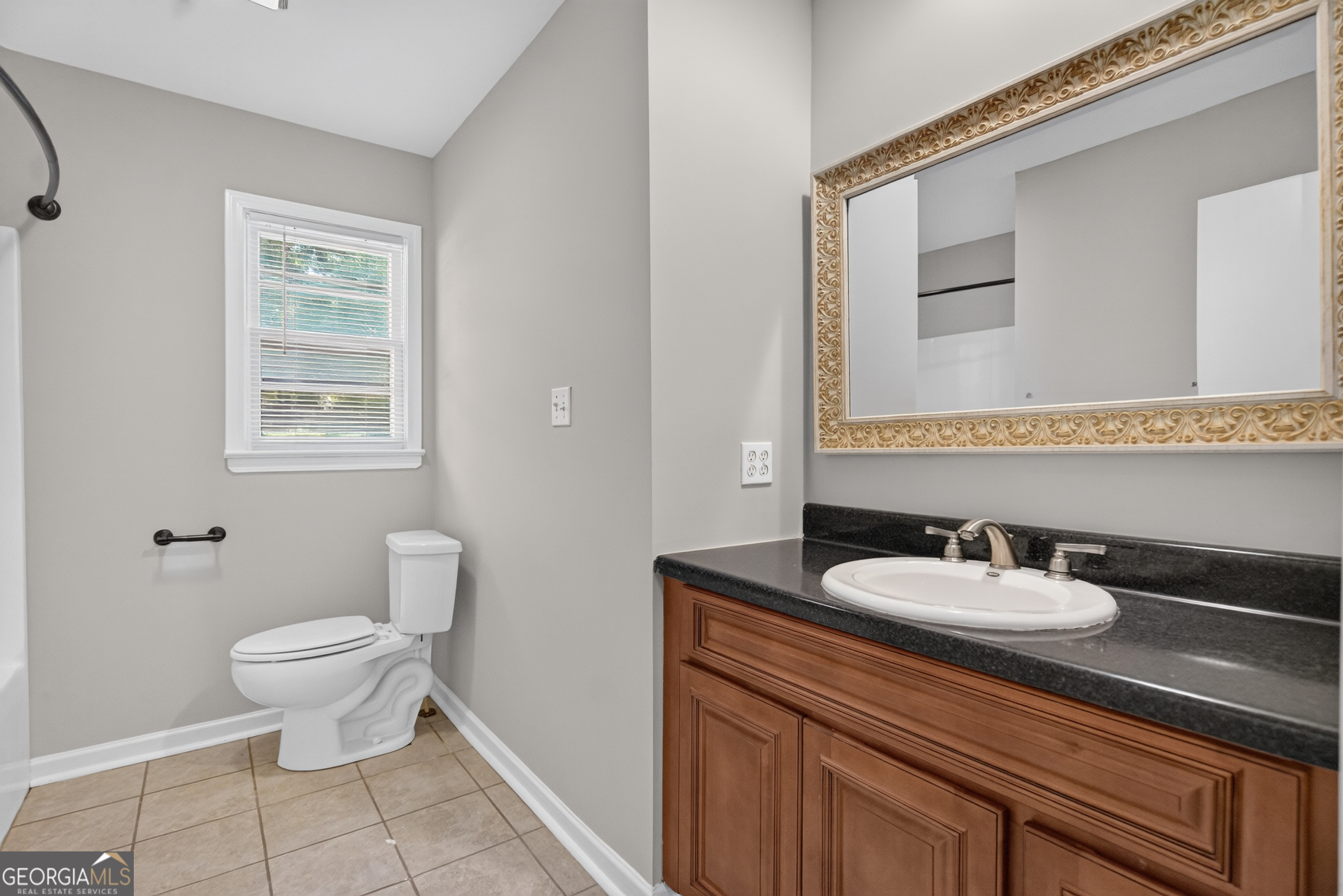 204 S Chilton Crescent Property Photo 12
