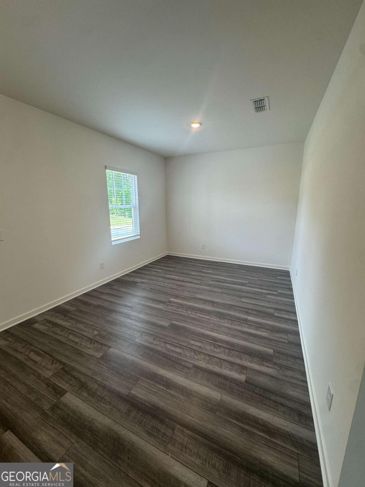 367 Silverton Drive Property Photo 2