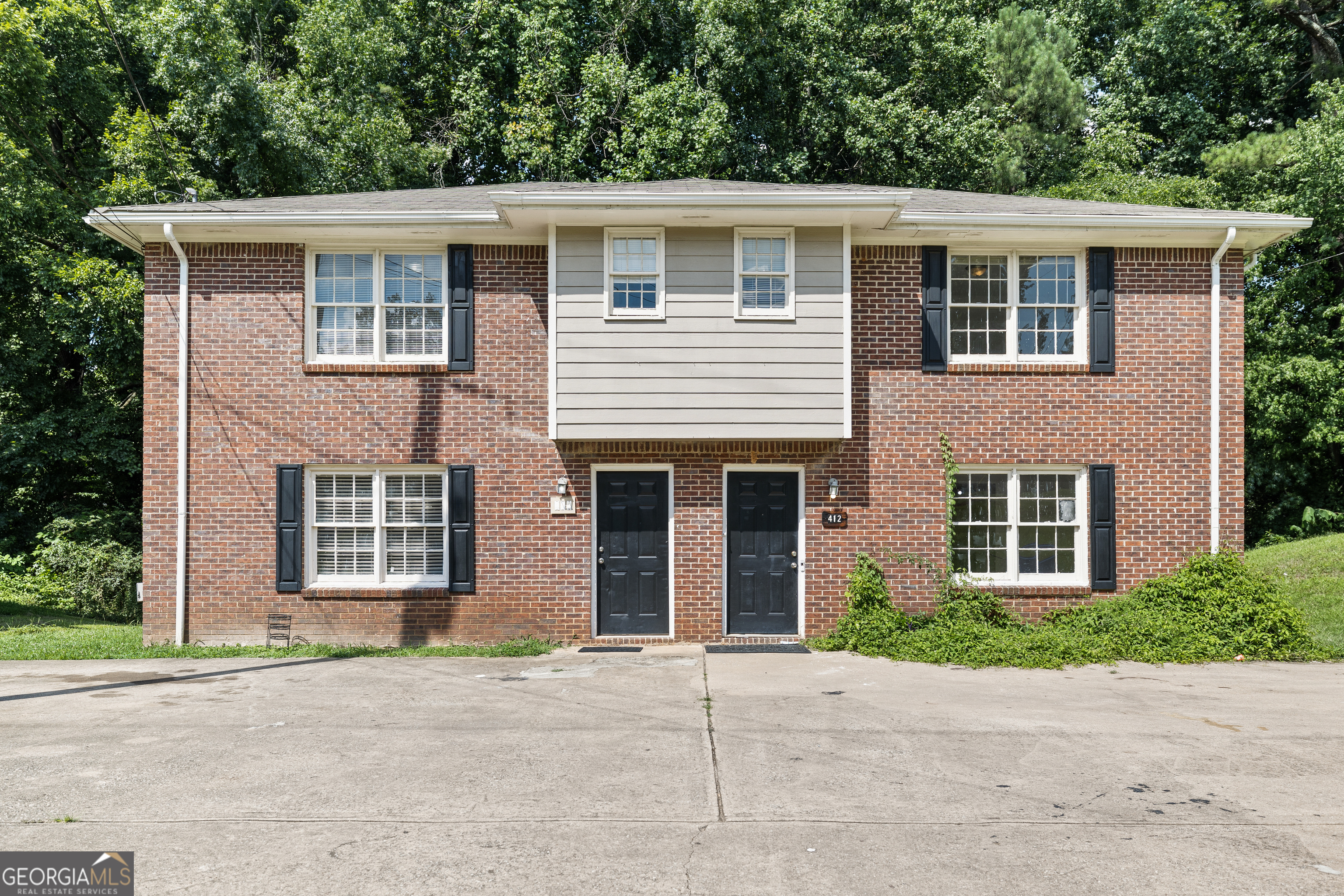 410 Charter Court Property Photo 1