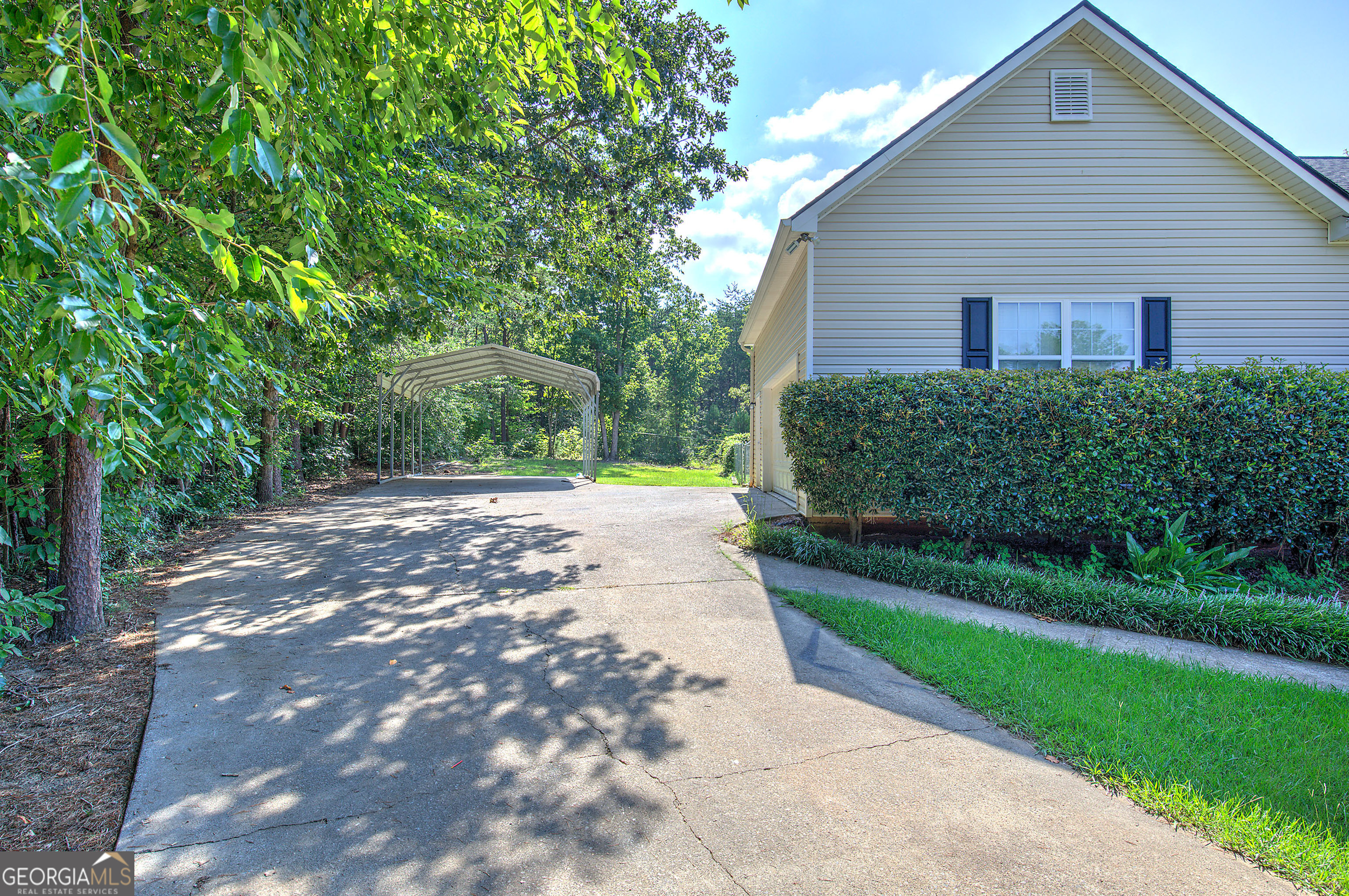 49 Indian Hills Drive Property Photo 4