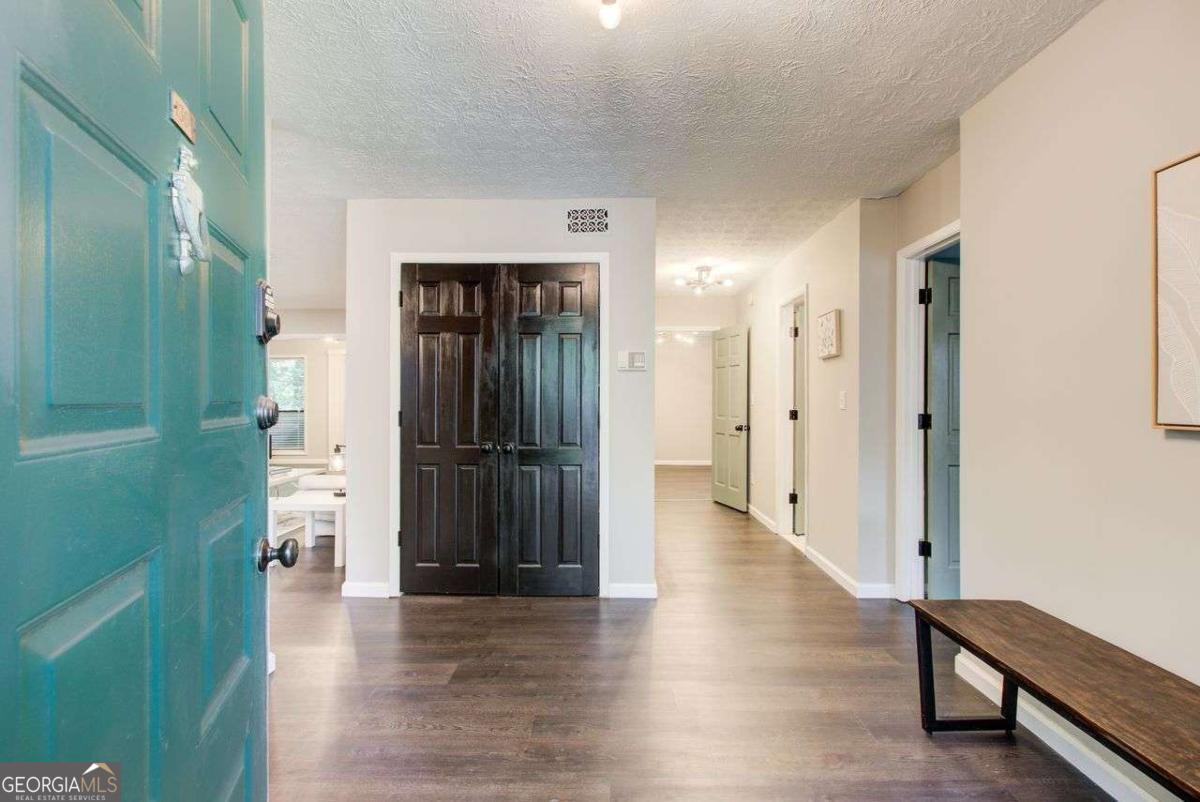 1306 Wynnes Ridge Circle Se Property Photo 5