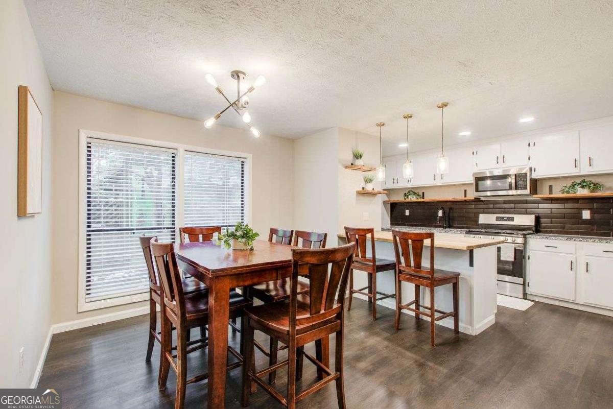 1306 Wynnes Ridge Circle Se Property Photo 7