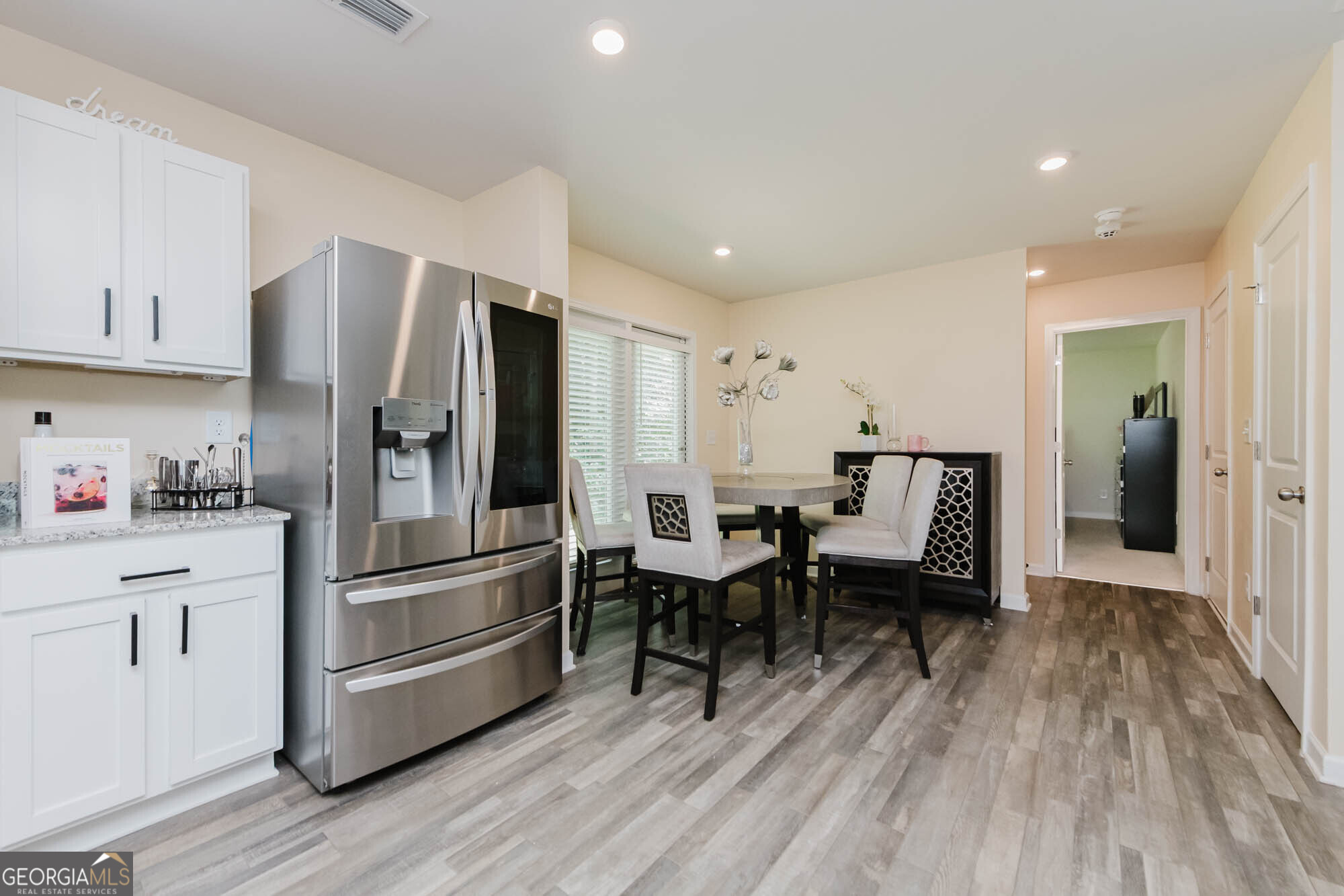 131 Catalpa Road Property Photo 8