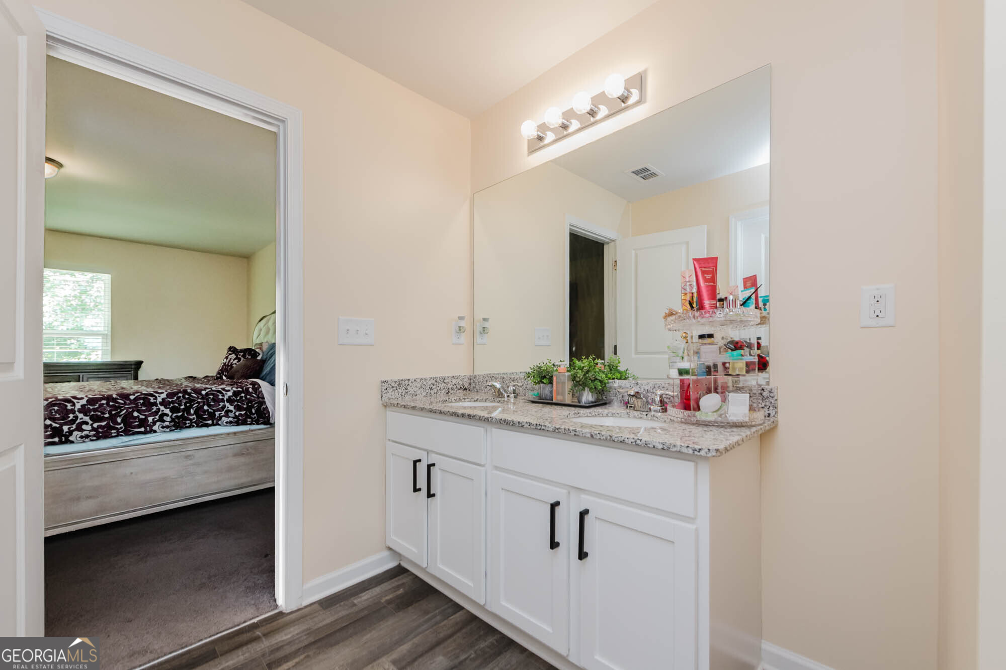 131 Catalpa Road Property Photo 16