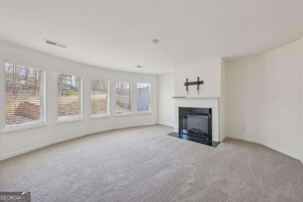 1147 Trident Maple Chase Property Photo 28