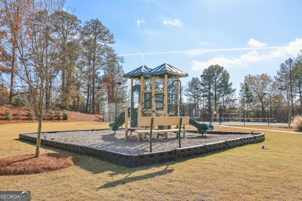 1147 Trident Maple Chase Property Photo 52