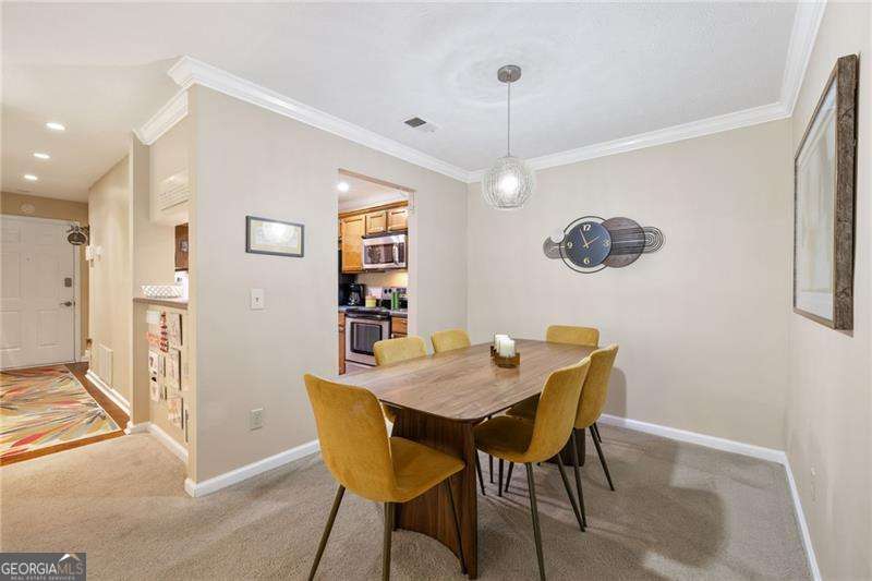 525 Warm Springs Circle Property Photo 6