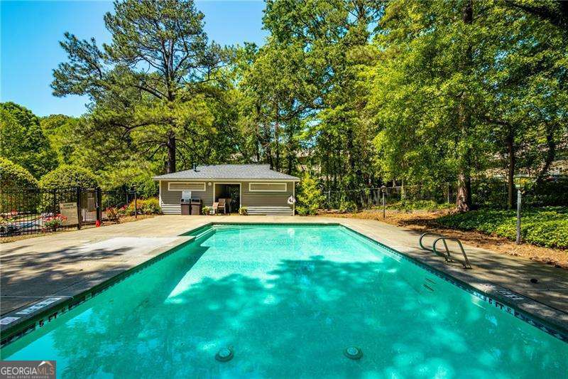 525 Warm Springs Circle Property Photo 24