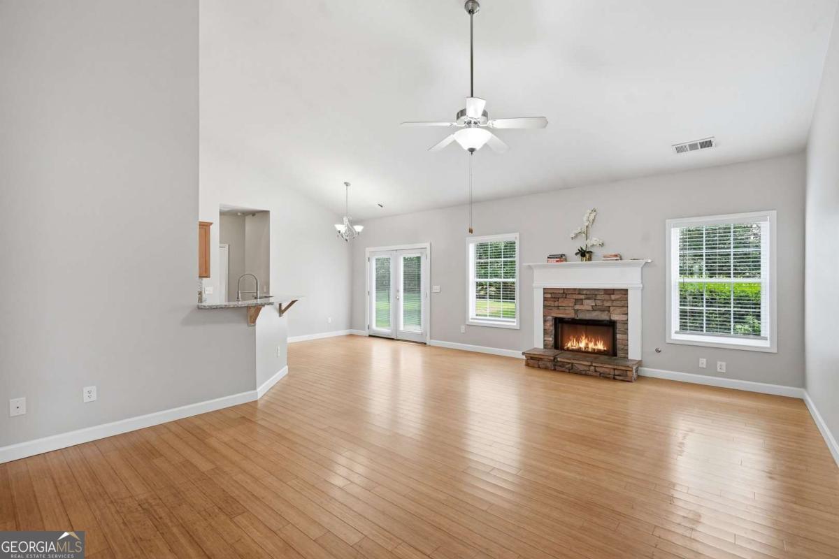3115 Sunlight Drive Property Photo 6