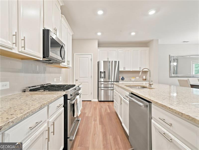 495 Duval Drive Property Photo 4