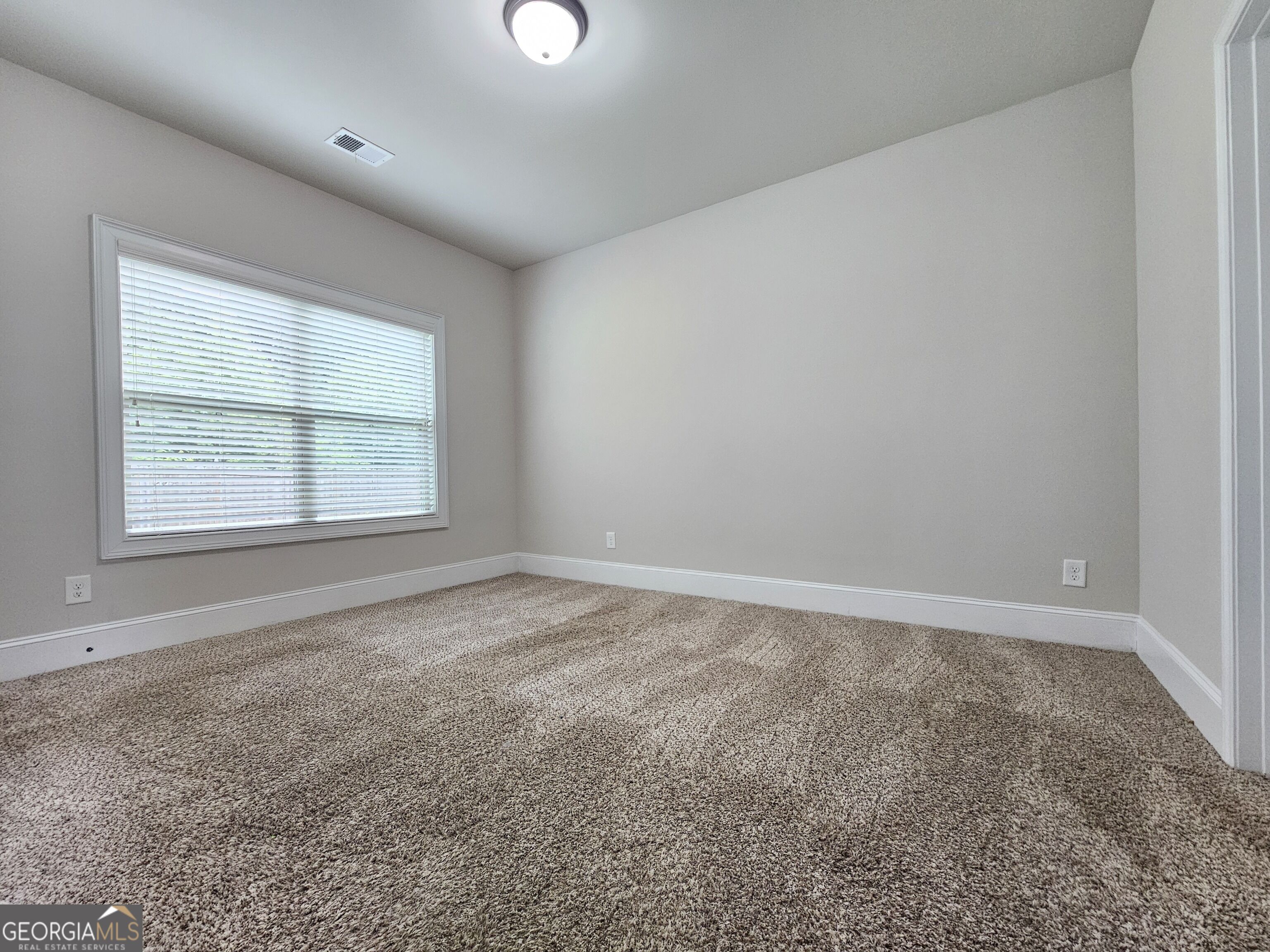 1374 Slate Bend Drive Property Photo 9