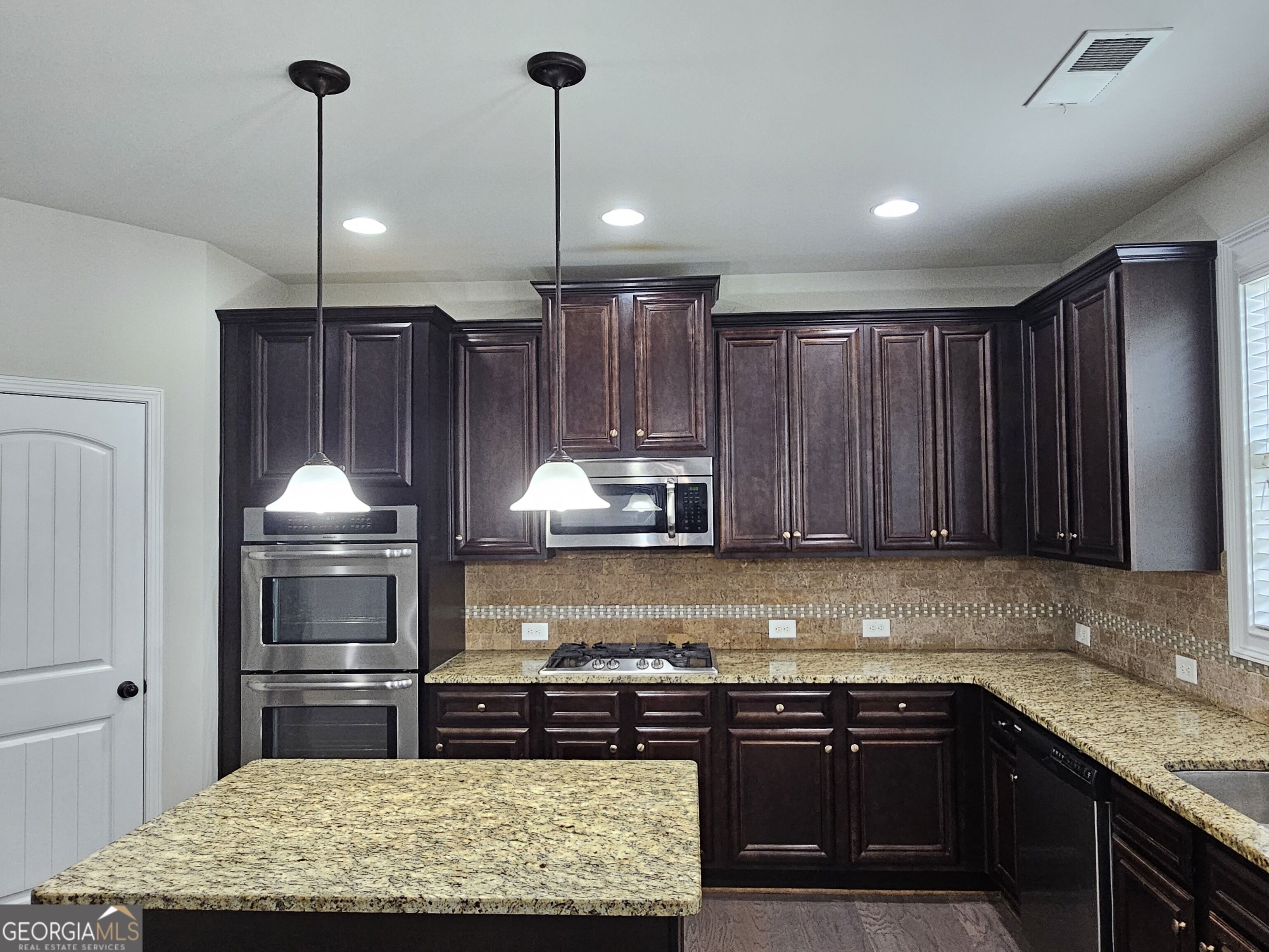 1374 Slate Bend Drive Property Photo 15