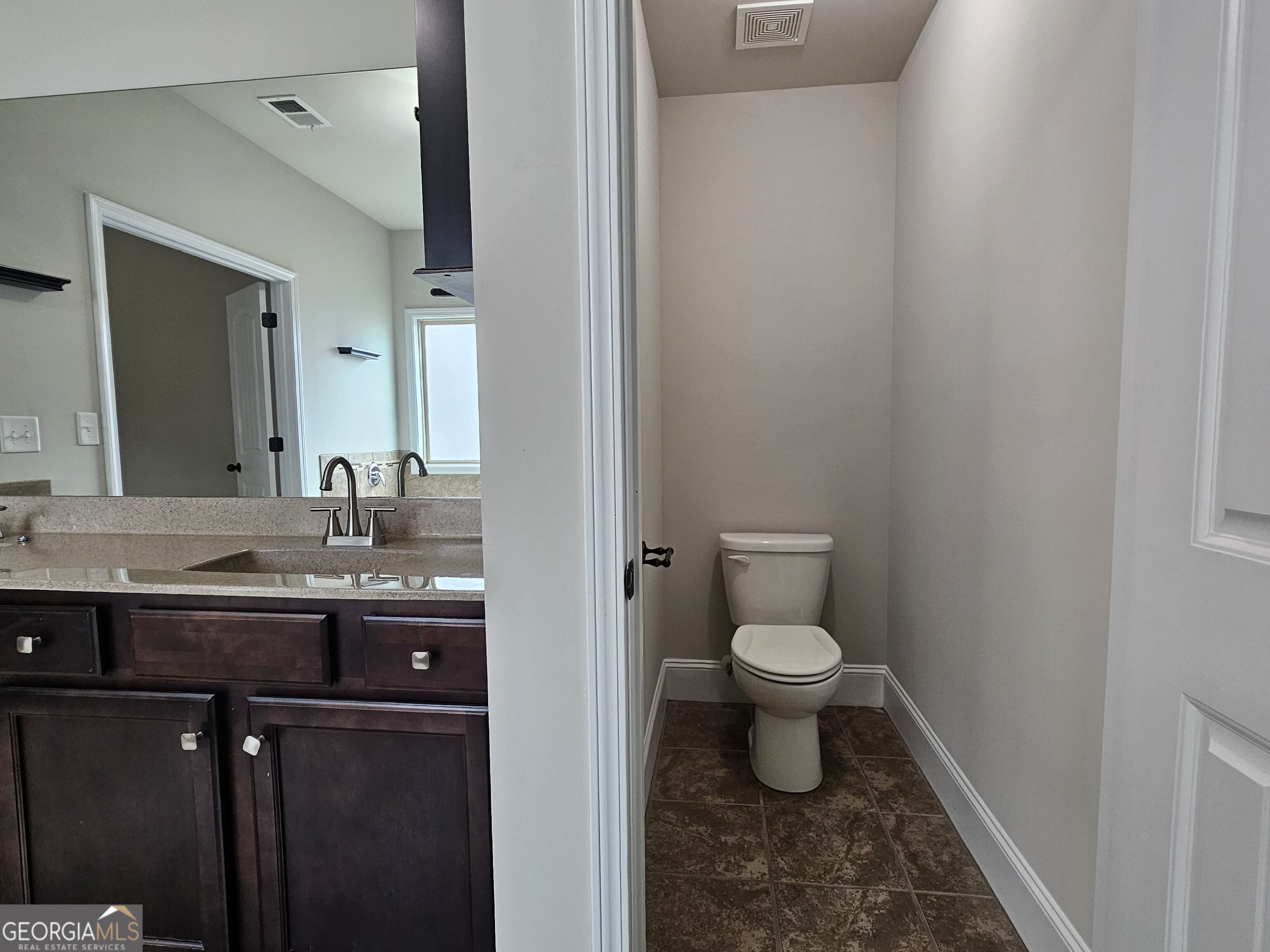 1374 Slate Bend Drive Property Photo 27