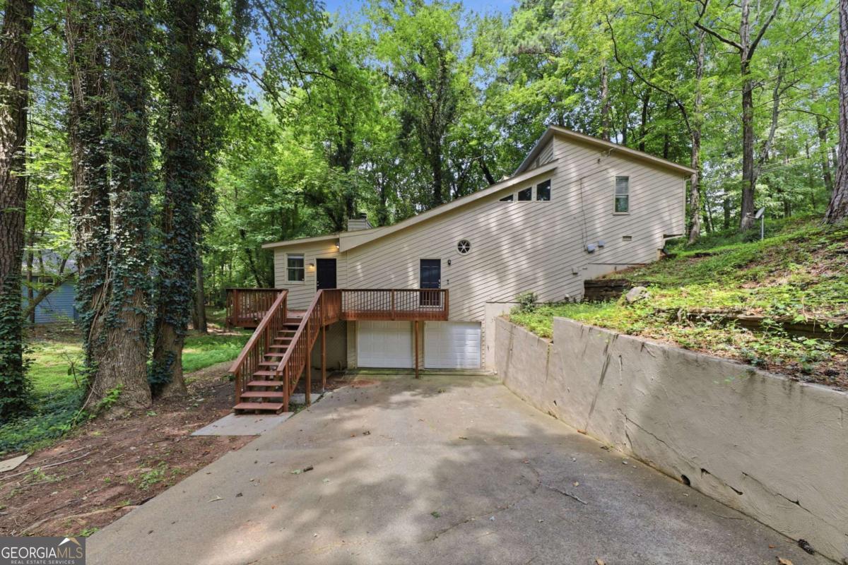 4745 N View Road NW Property Photo 1