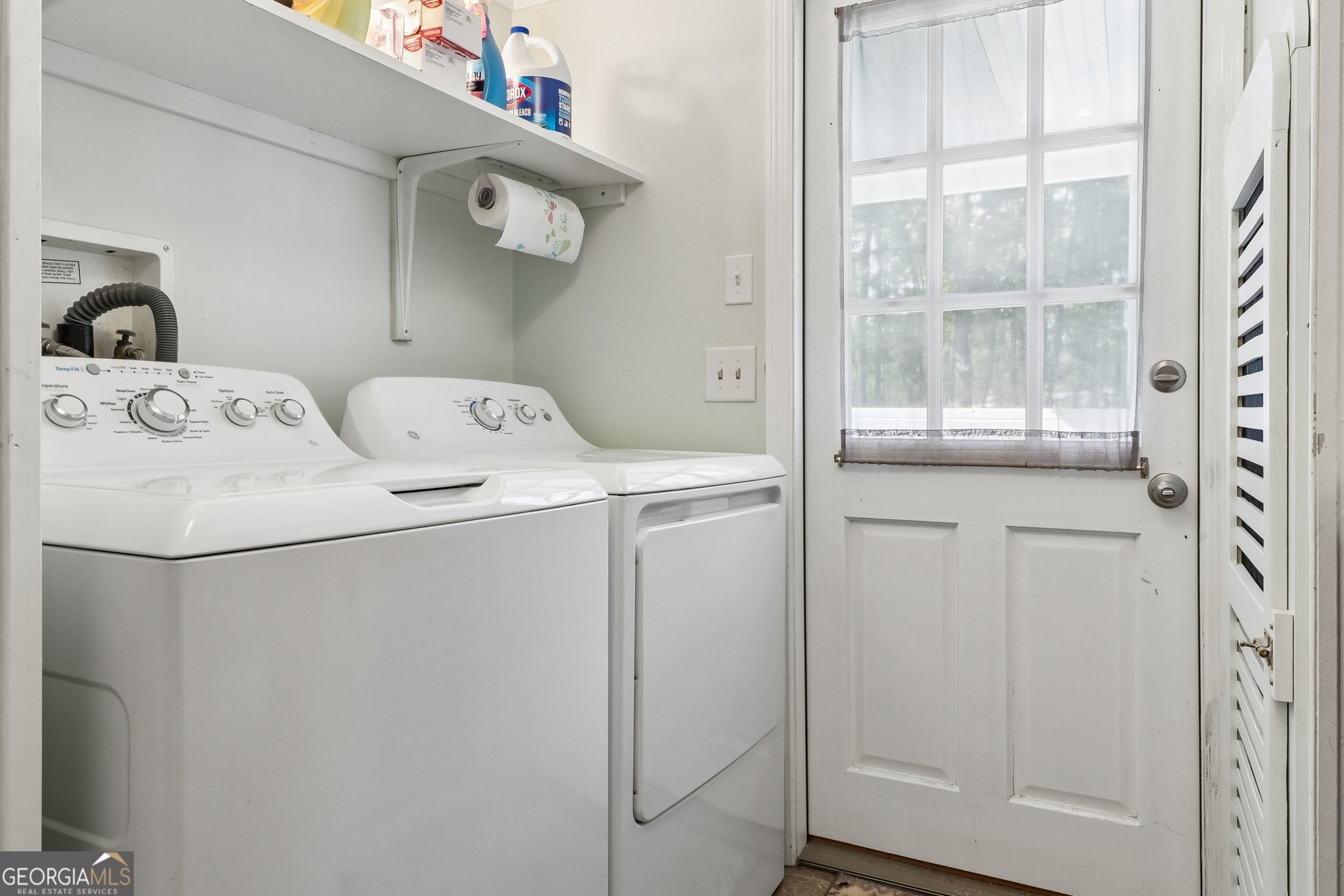 124 Edgewater Drive Property Photo 27