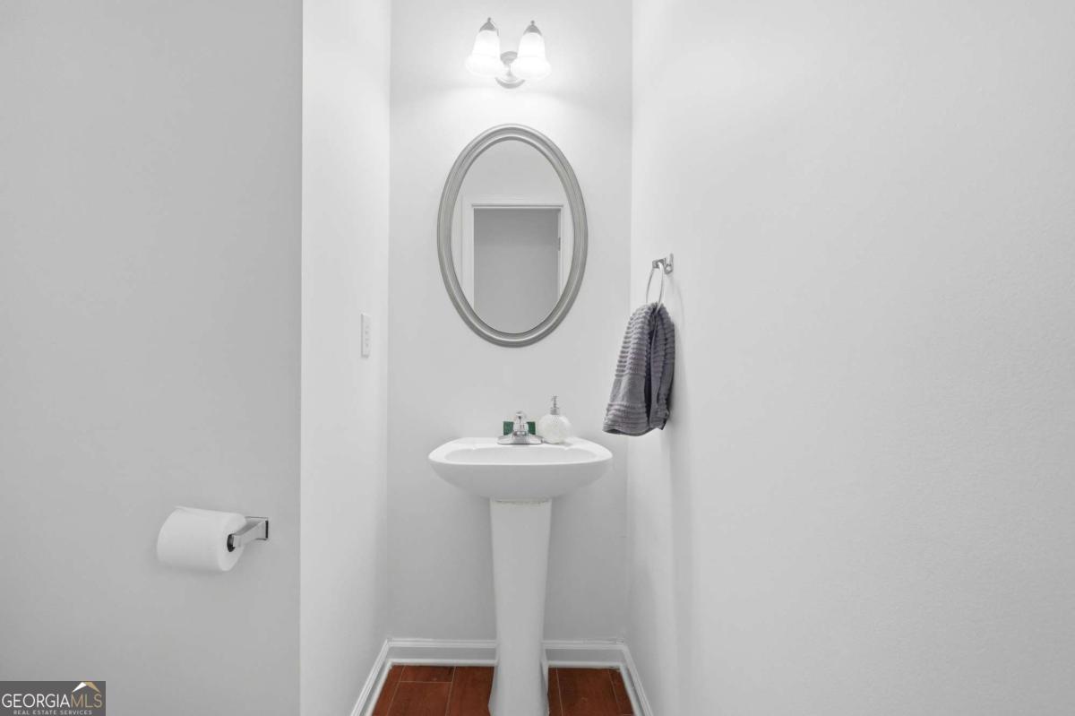 1736 Stoney Chase Drive Property Photo 8