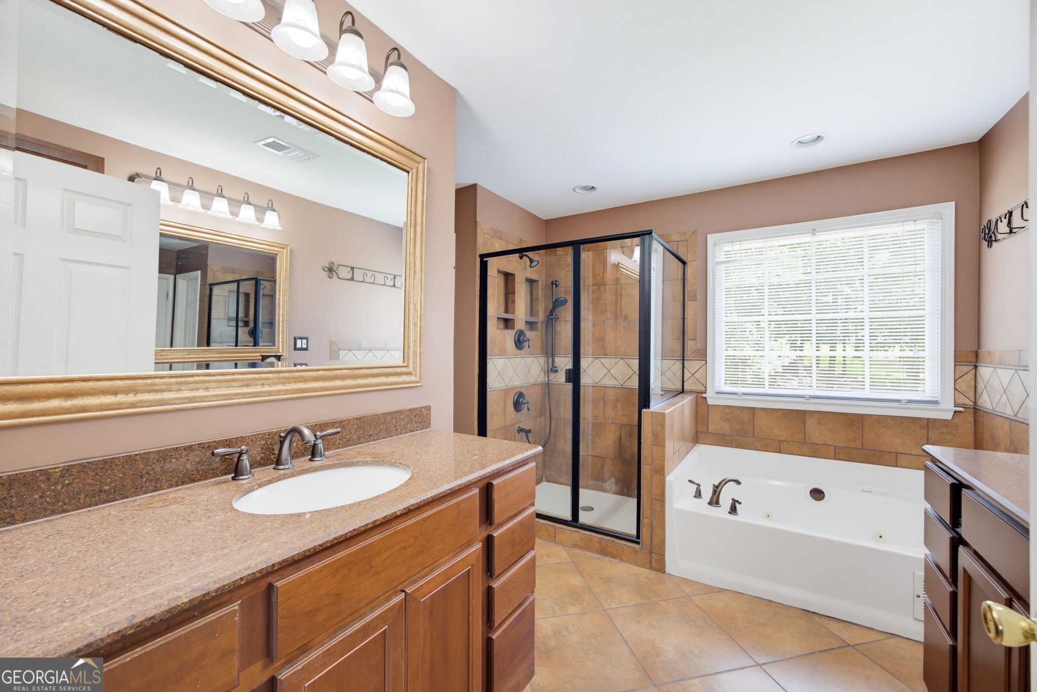 383 Saddle Brooke Drive Property Photo 35