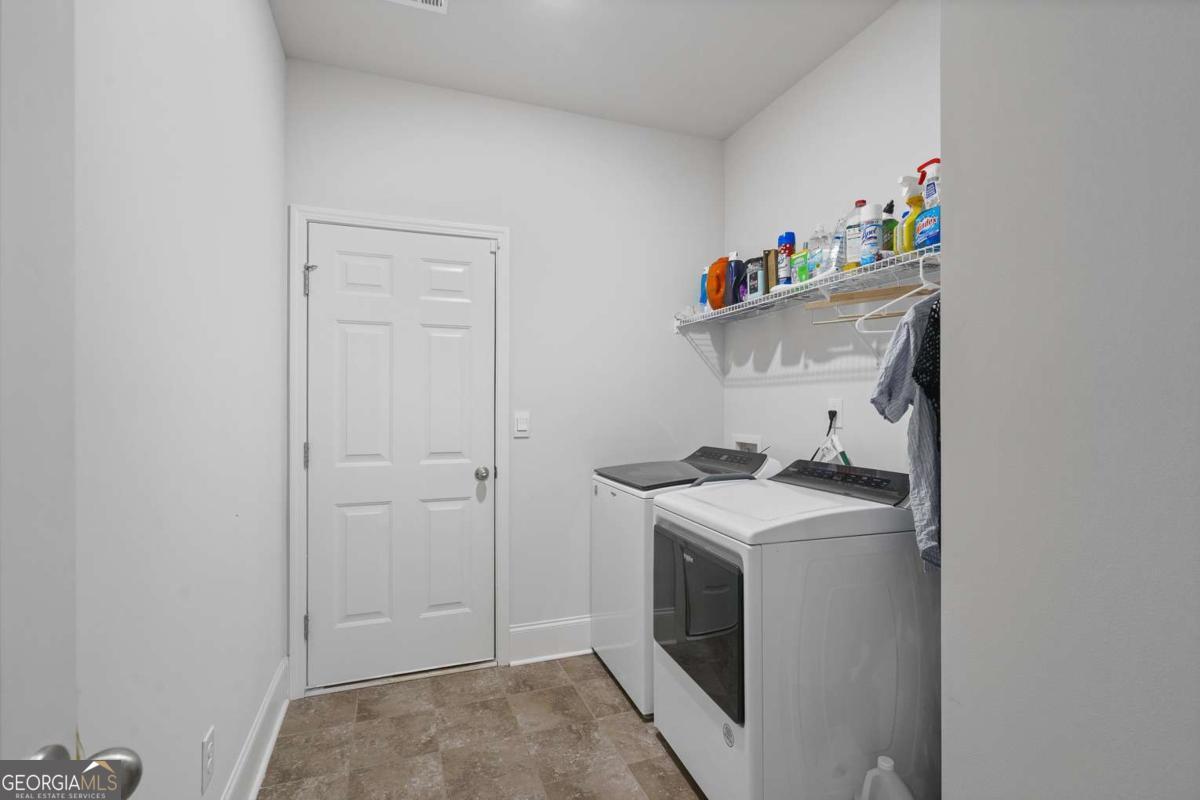 312 Garnet Drive Property Photo 17