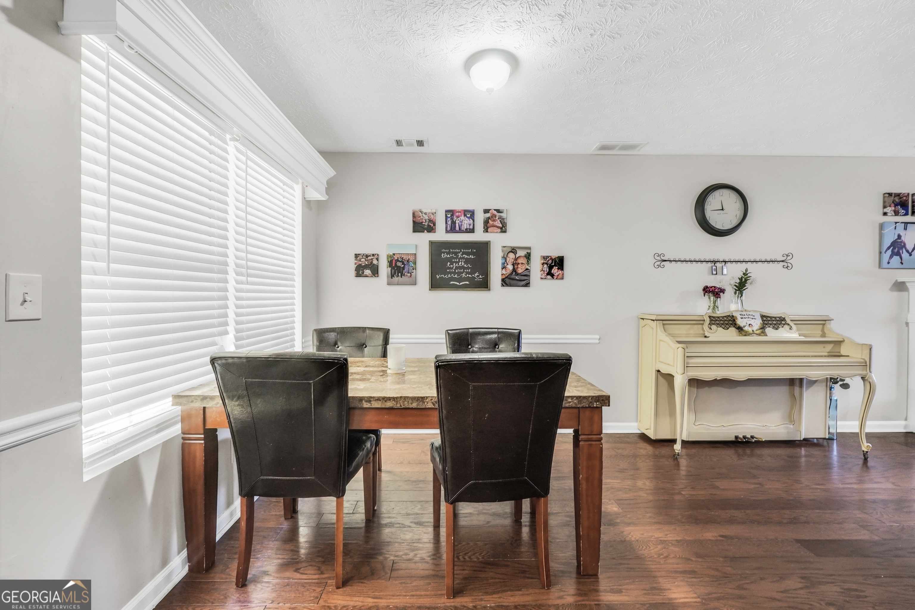 470 Old Tree Drive Property Photo 14