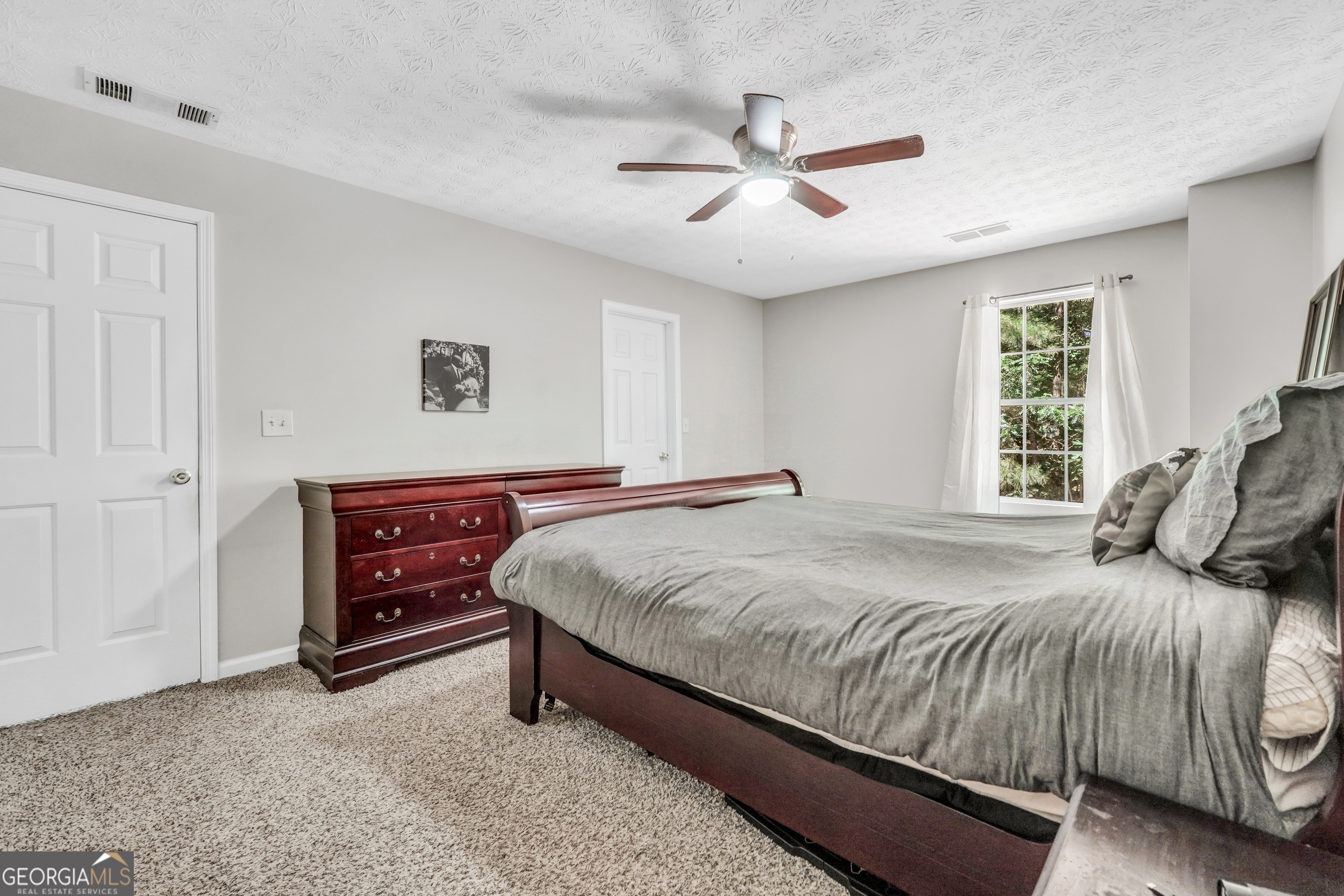 470 Old Tree Drive Property Photo 33