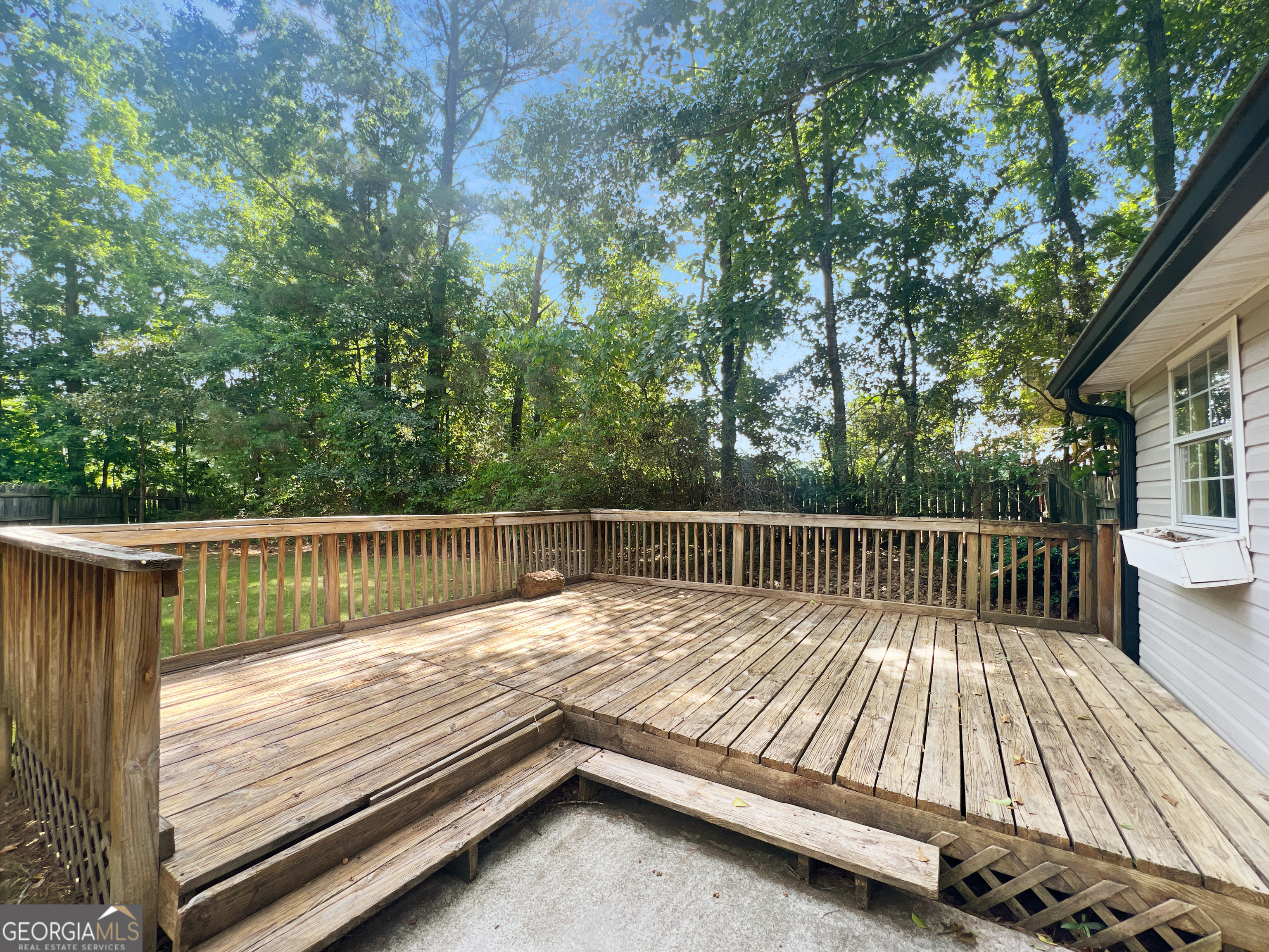 320 Plantation Boulevard Property Photo 4