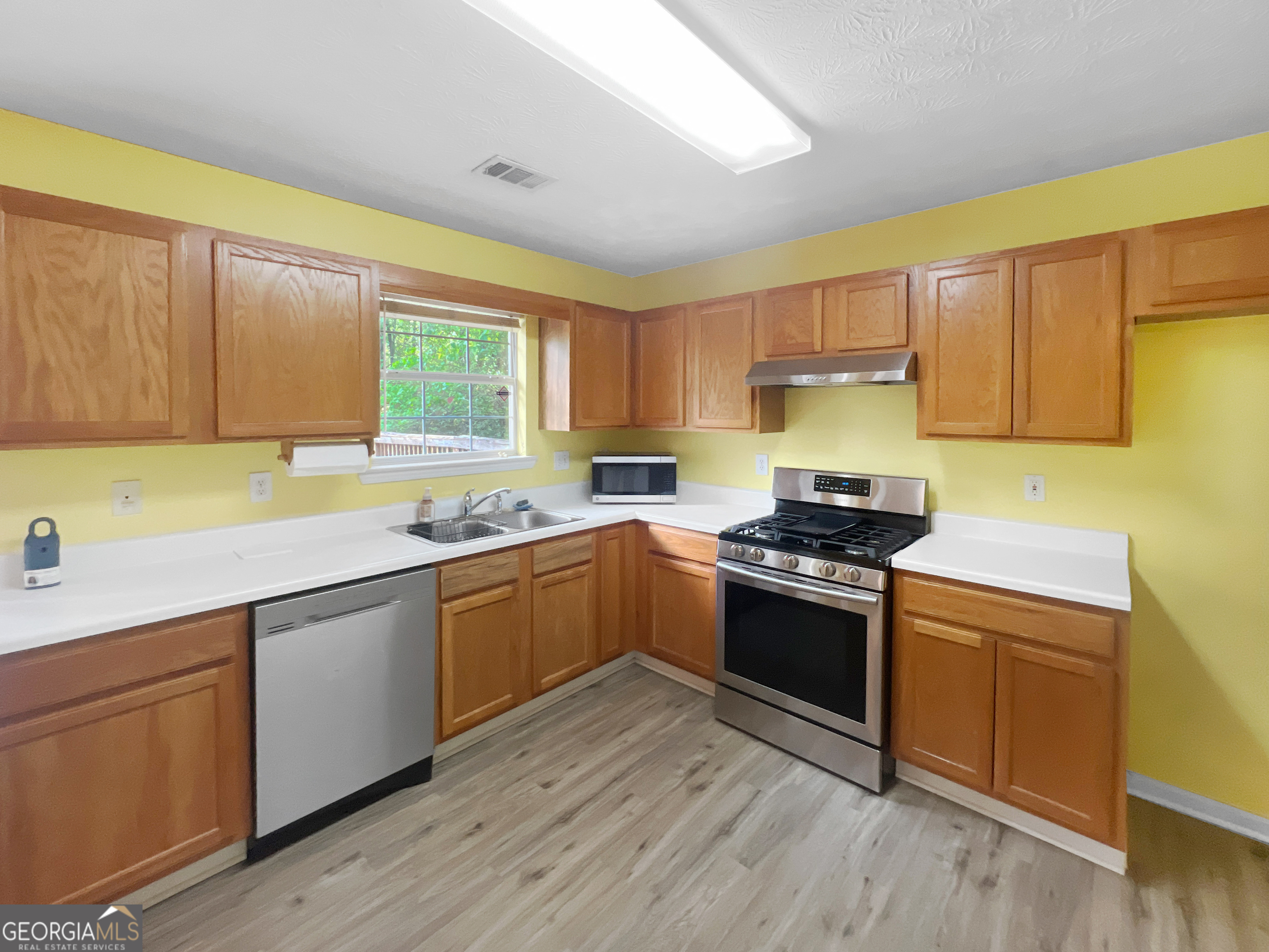 320 Plantation Boulevard Property Photo 10