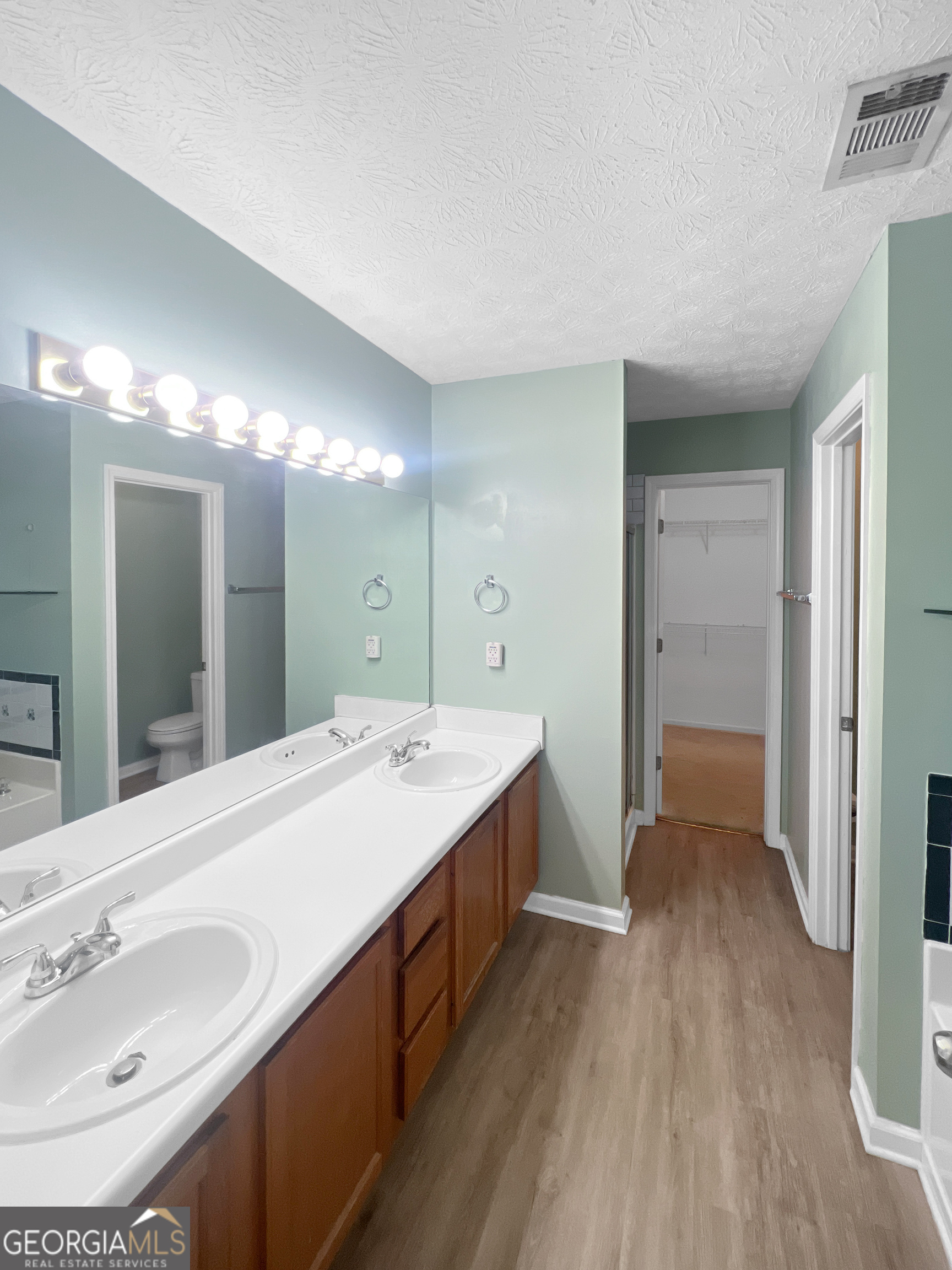 320 Plantation Boulevard Property Photo 18