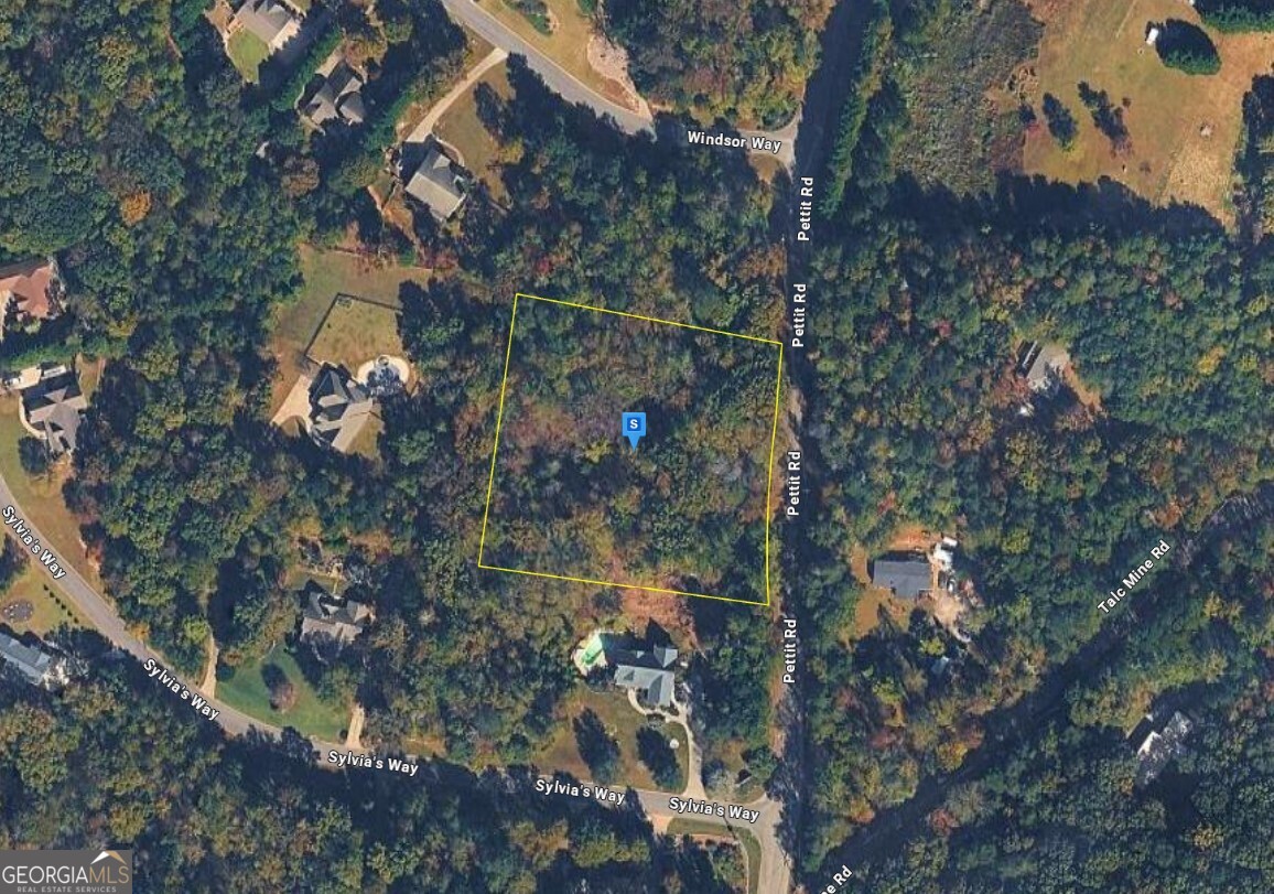 2550 Pettit Road Property Photo 1