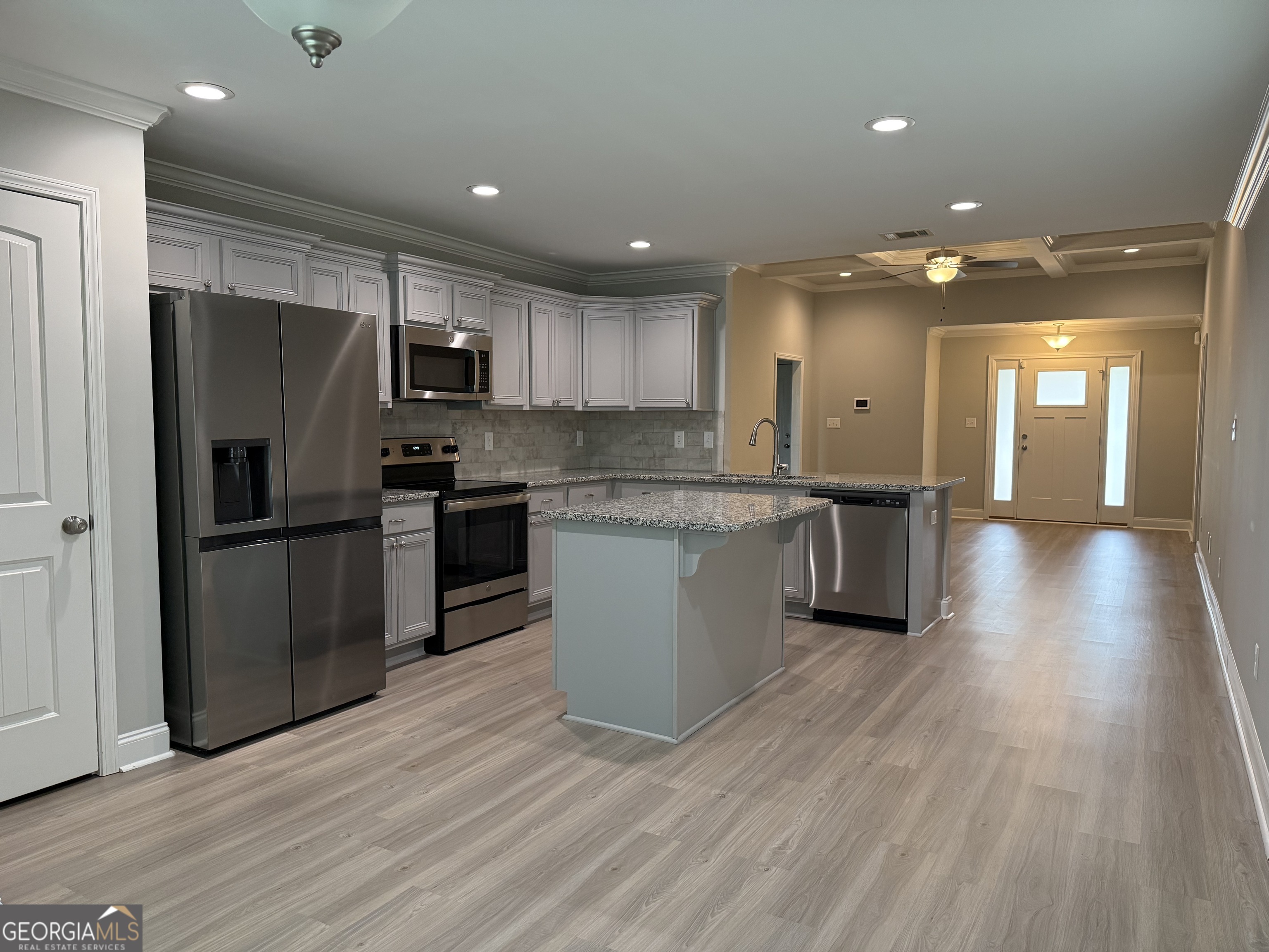 231 Creek Ridge Drive Property Photo 3