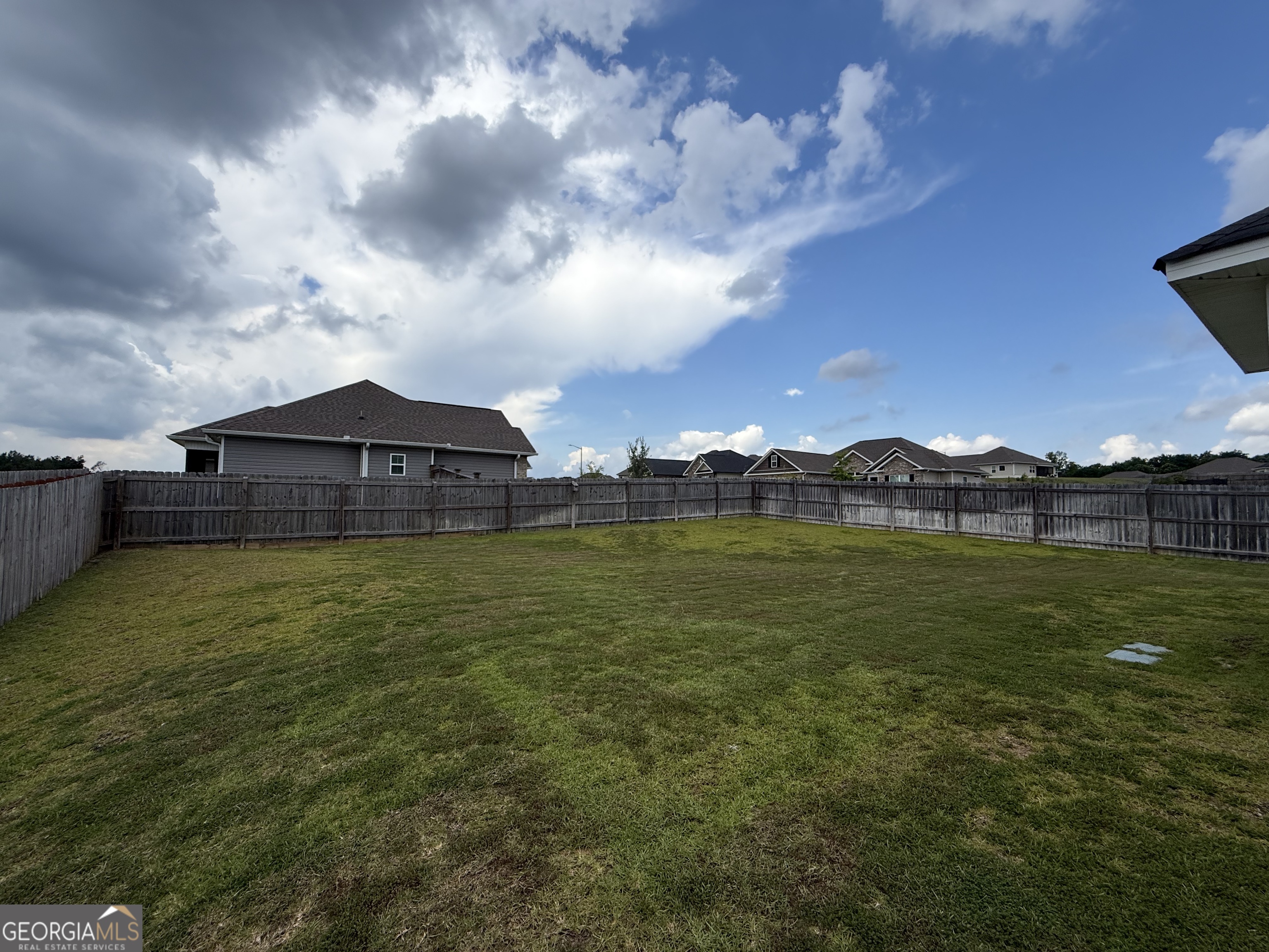 231 Creek Ridge Drive Property Photo 18