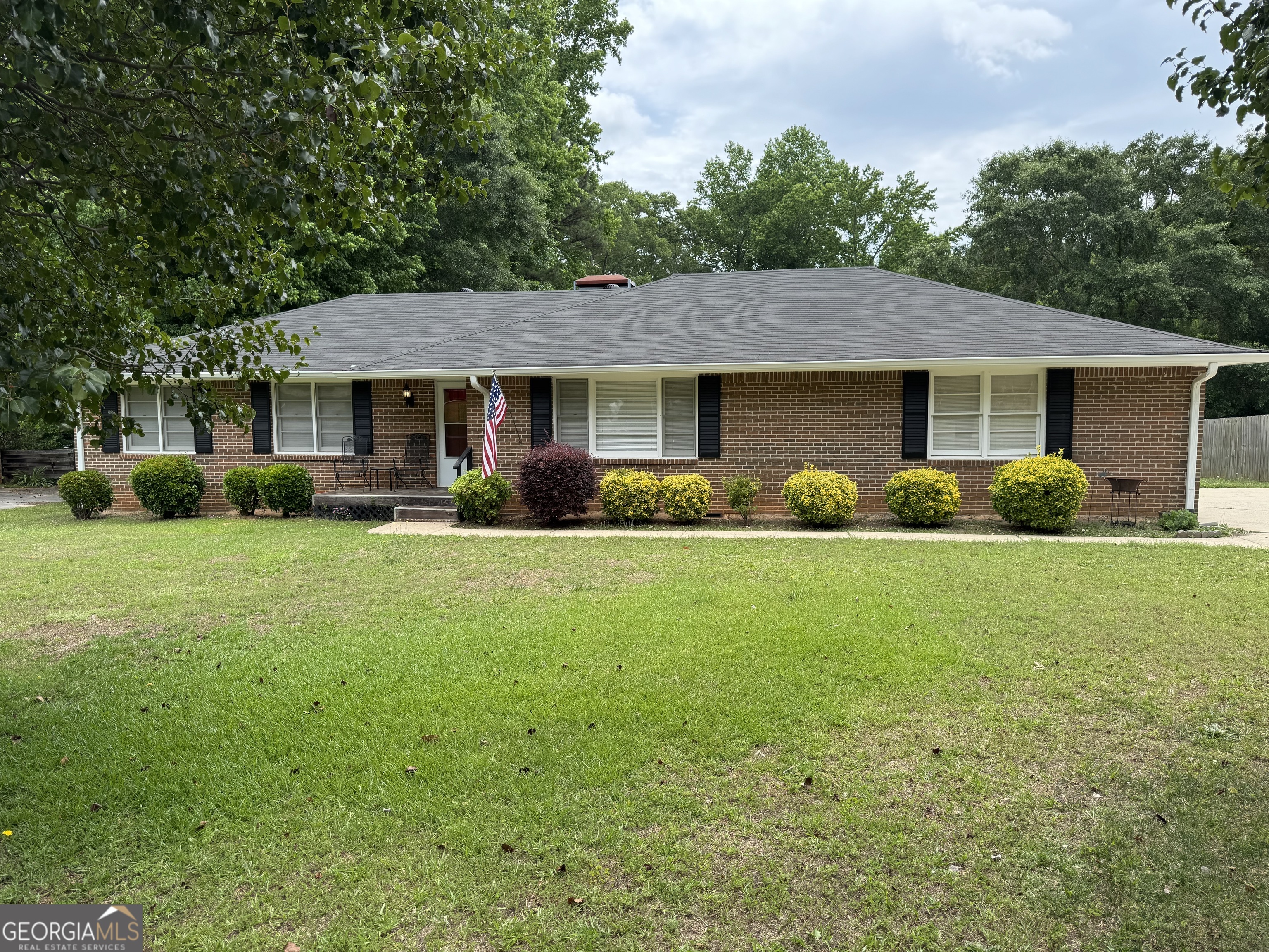 110 McKinley Drive Property Photo 1