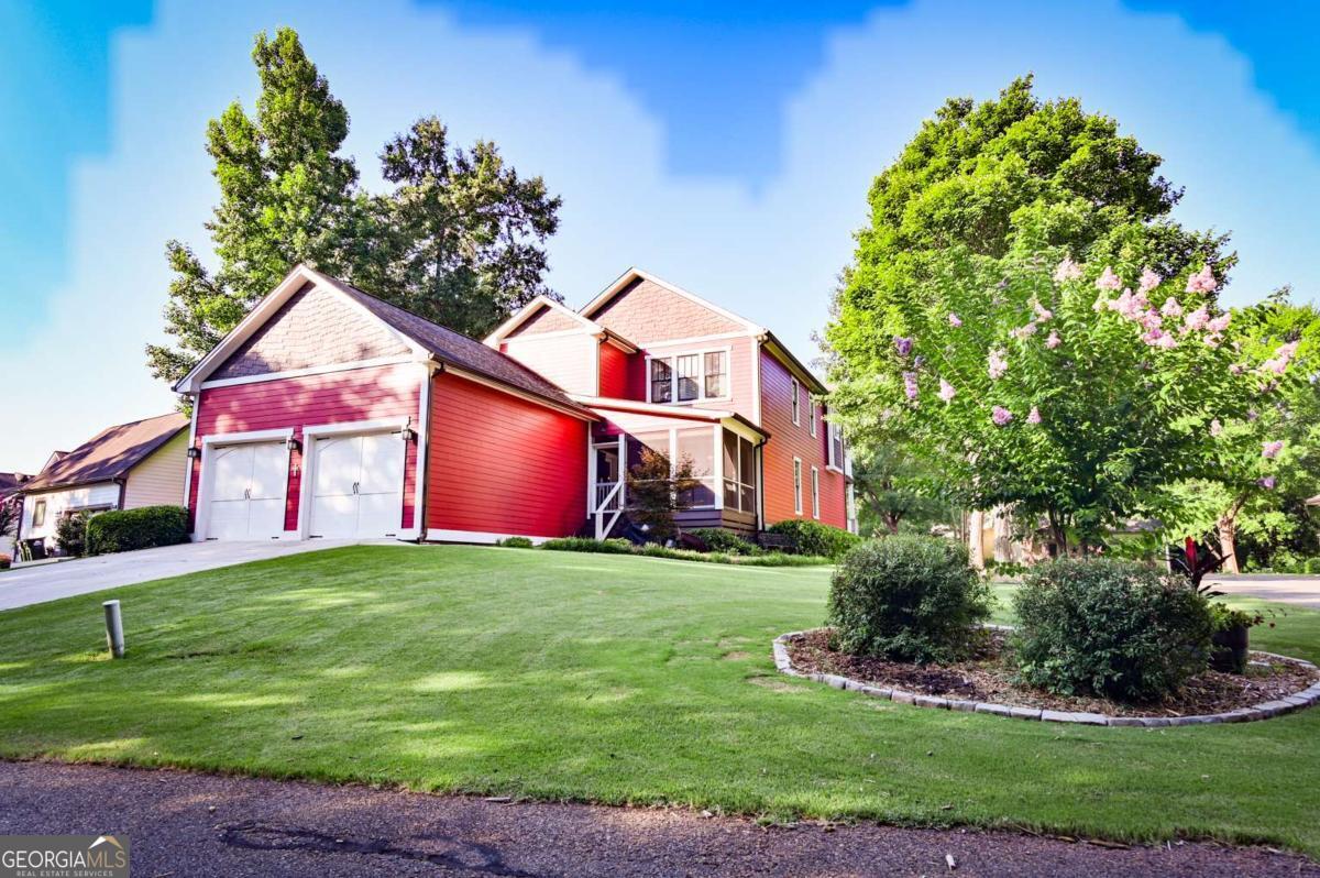 1060 Cobblestone Drive Property Photo 4