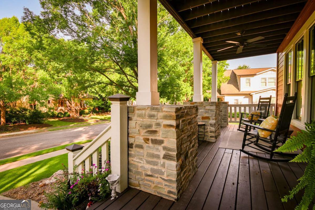 1060 Cobblestone Drive Property Photo 8