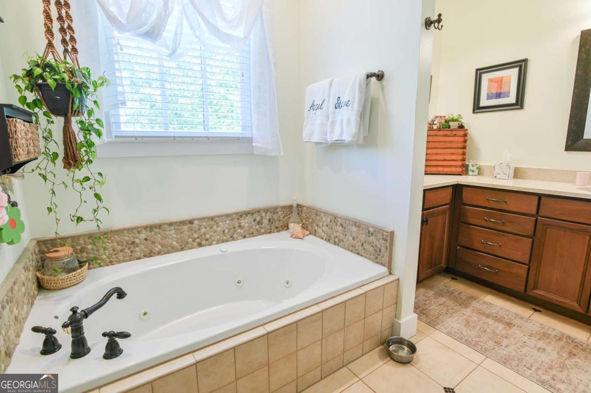1060 Cobblestone Drive Property Photo 39