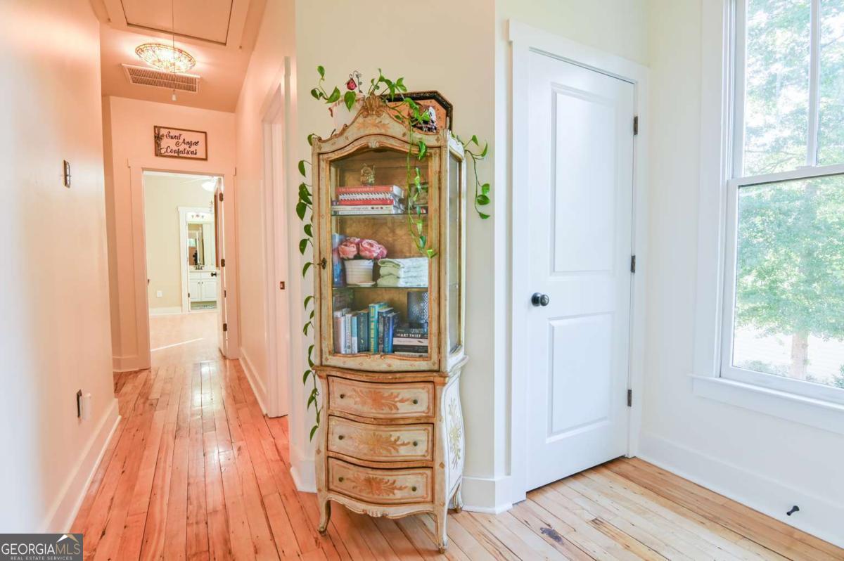 1060 Cobblestone Drive Property Photo 43