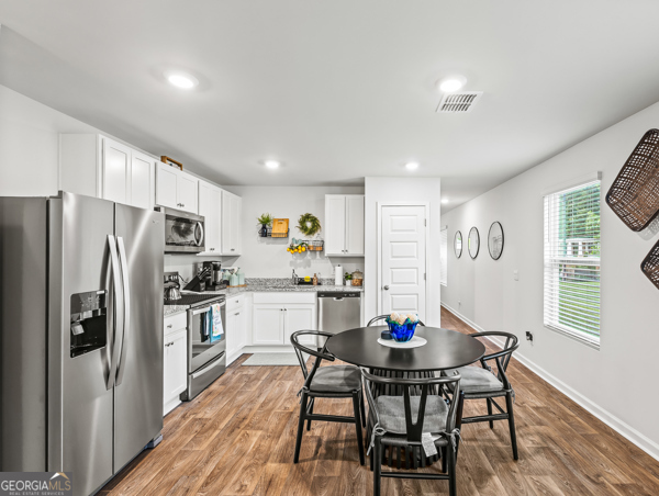 503 Autumns Wood Circle W Property Photo 10