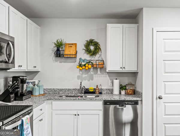 503 Autumns Wood Circle W Property Photo 12