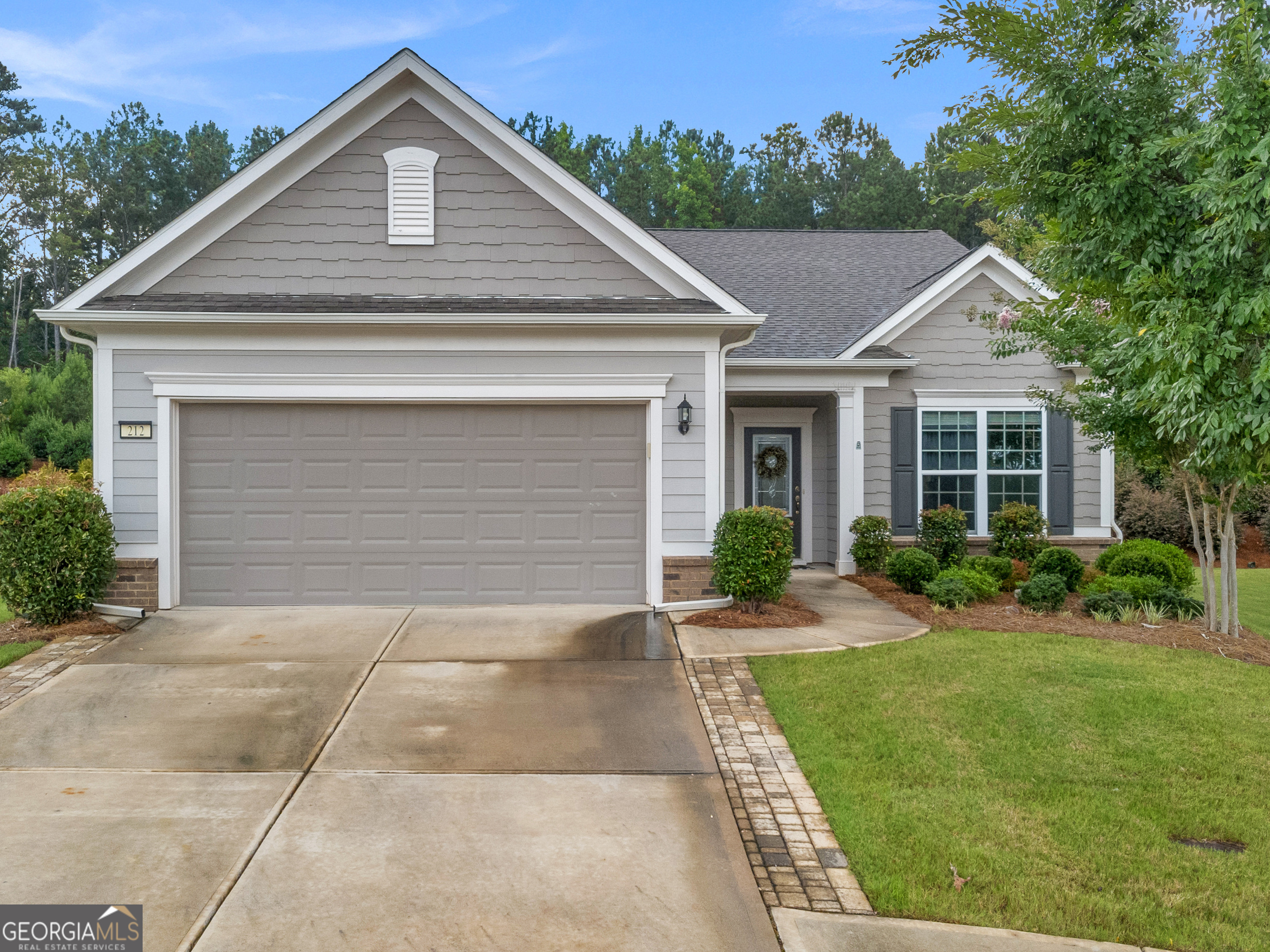 212 Little Gem Court Property Photo 4
