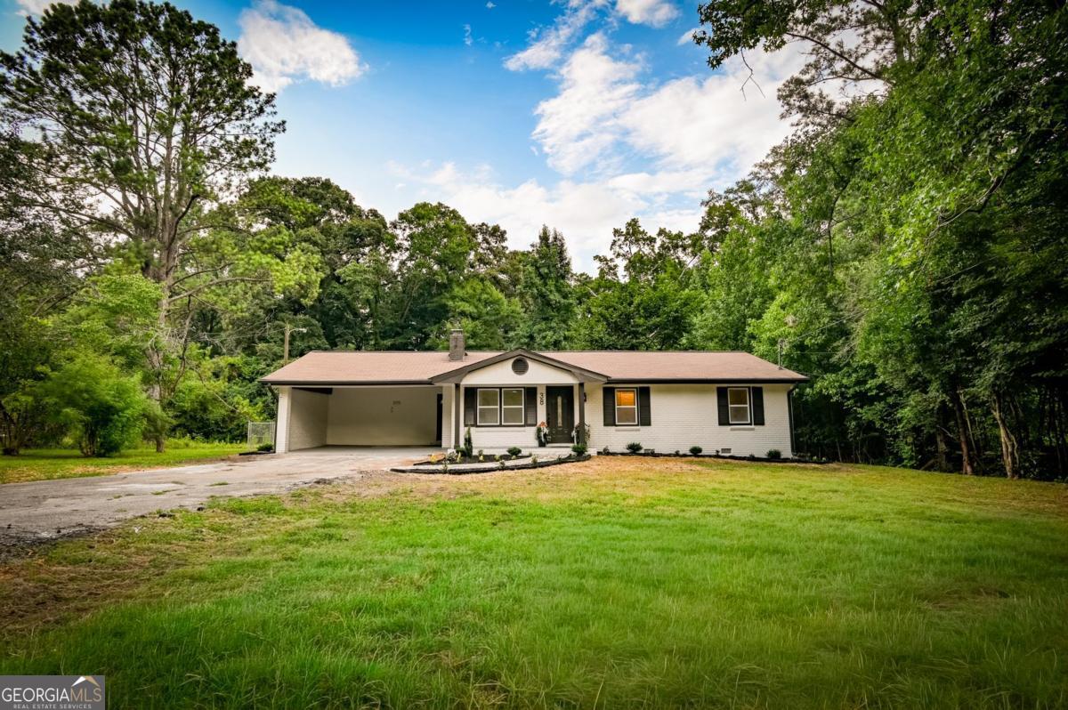 38 Red Oak Drive Property Photo 3