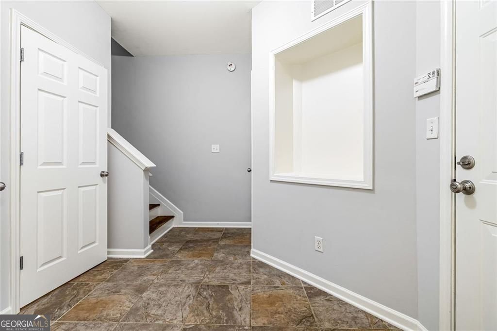 352 Suwanee Avenue Property Photo 22