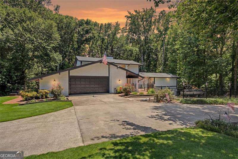 3595 Canon Creek Drive Property Photo 1