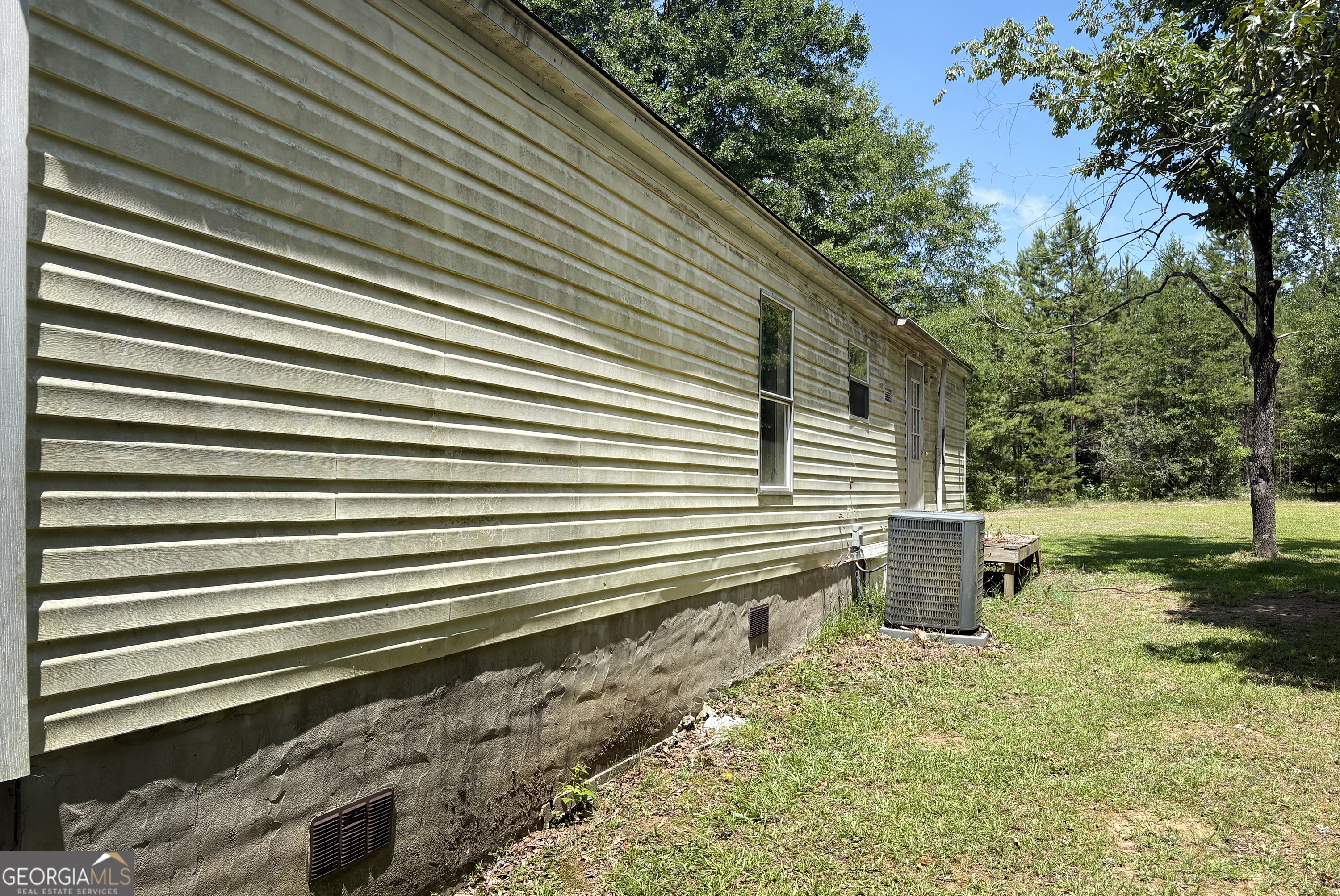182 Owenby Lane Property Photo 14