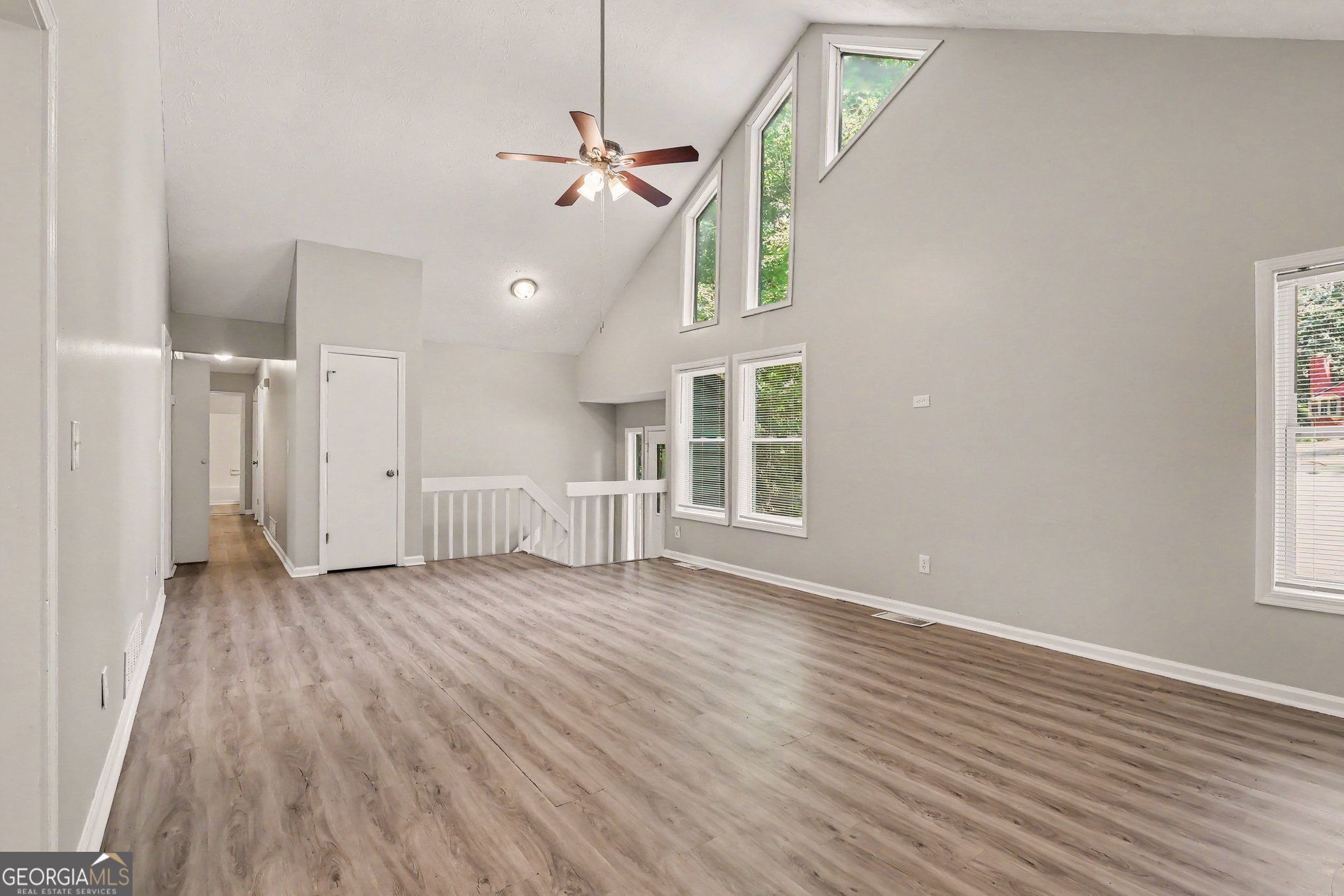 5182 Manitou Way Property Photo 6
