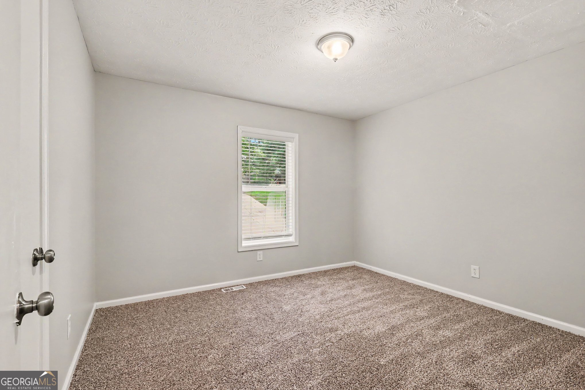 5182 Manitou Way Property Photo 13